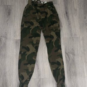 Camo pants